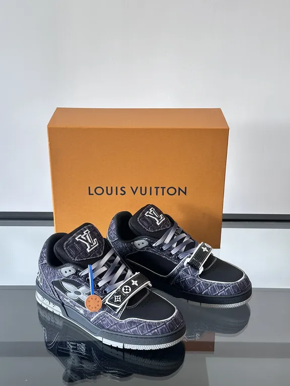 Louis Vuitton Shoe 